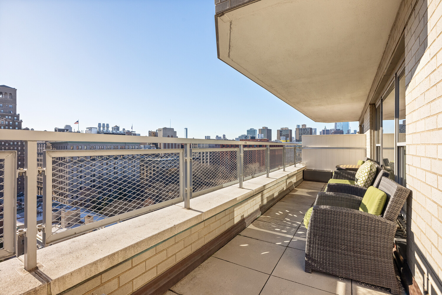 2 5TH Avenue 17C