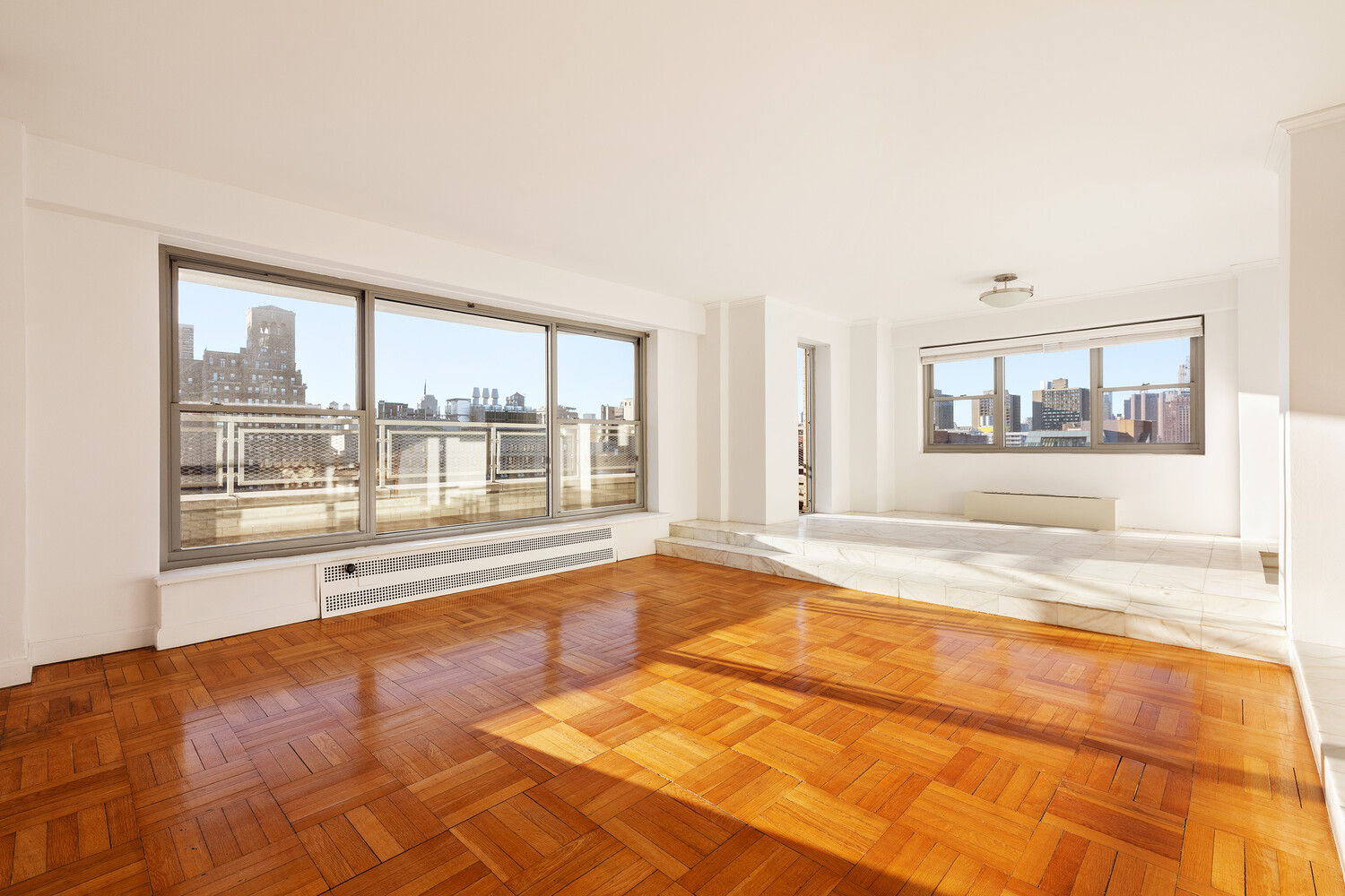 2 5TH Avenue 17D