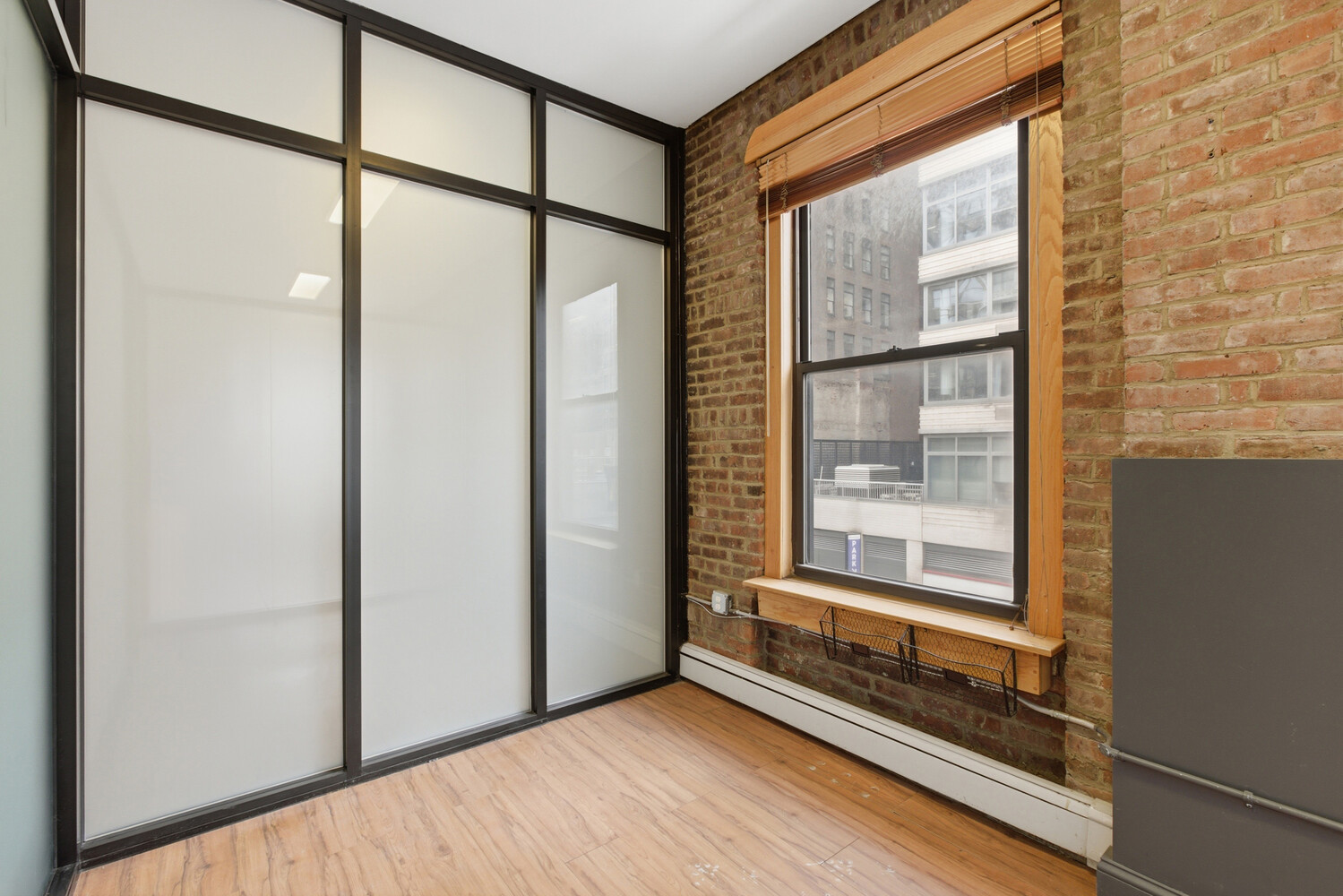 816 6TH Avenue BLDG