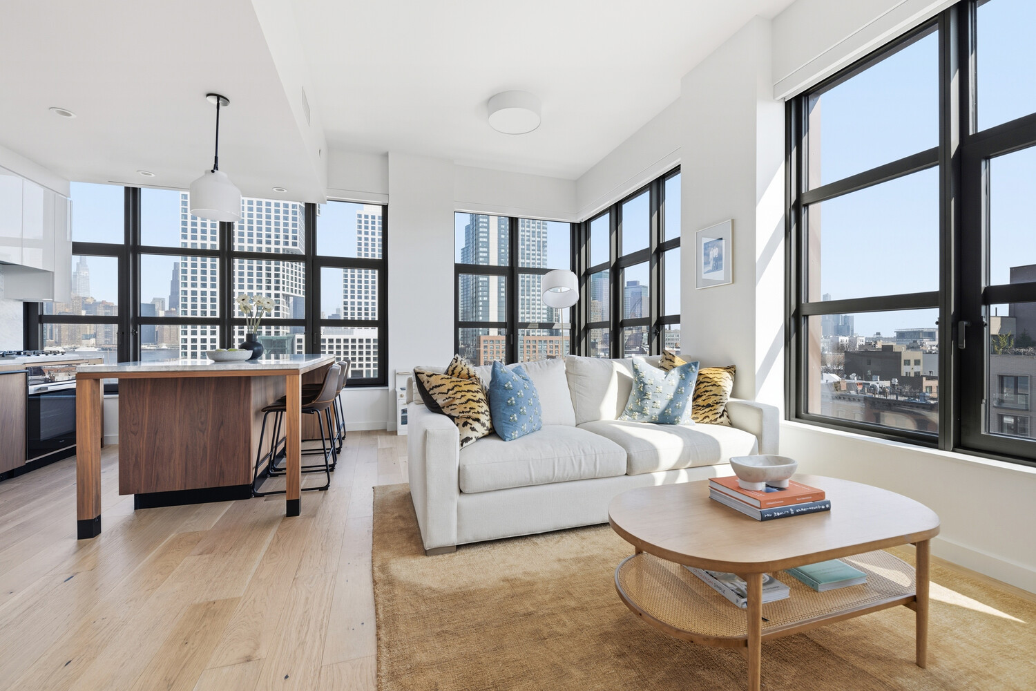 29 HURON Street 6JE