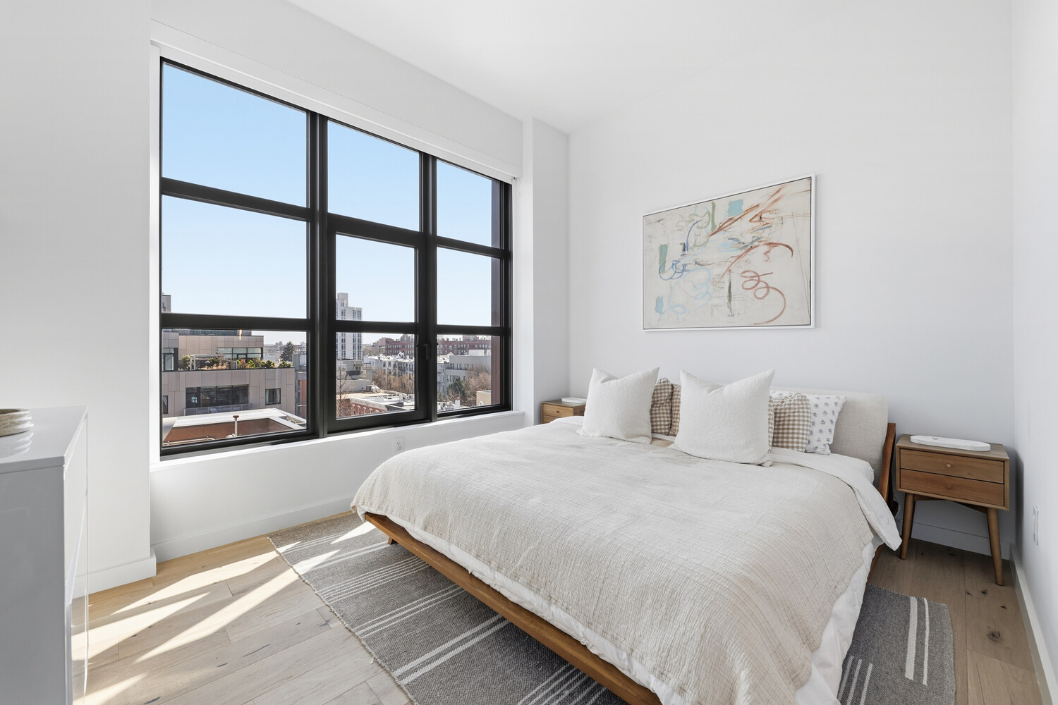 29 HURON Street 6JE