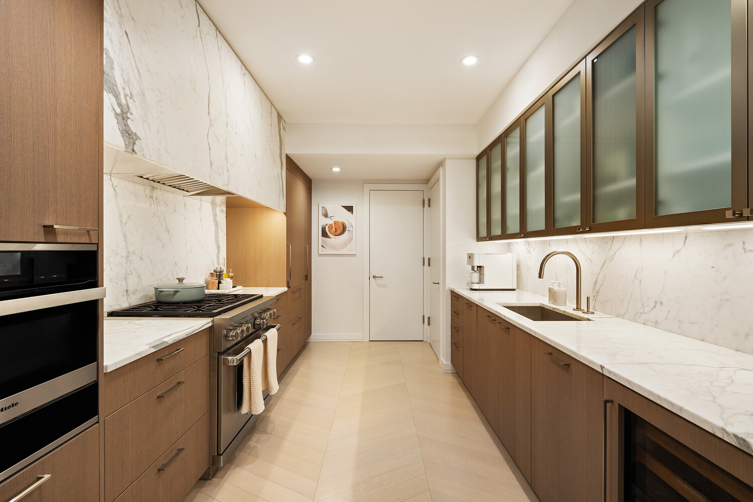 200 AMSTERDAM Avenue 7B