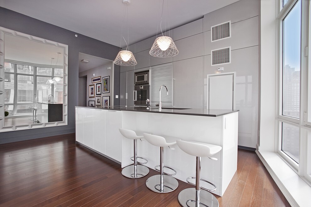 60 RIVERSIDE Boulevard 2011