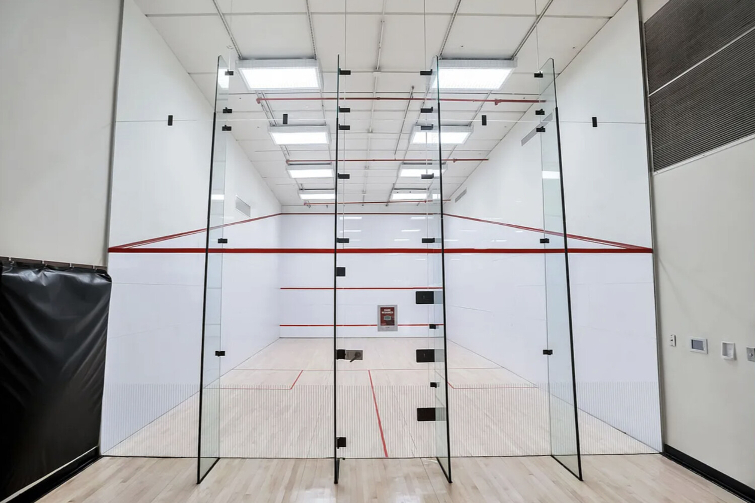 60 RIVERSIDE Boulevard 2011