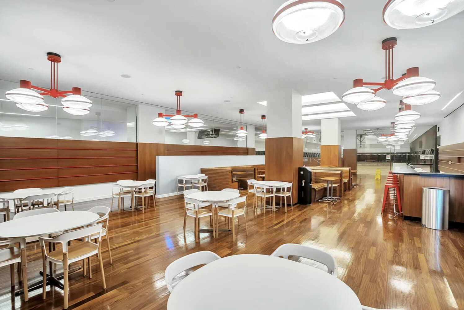 60 RIVERSIDE Boulevard 2011