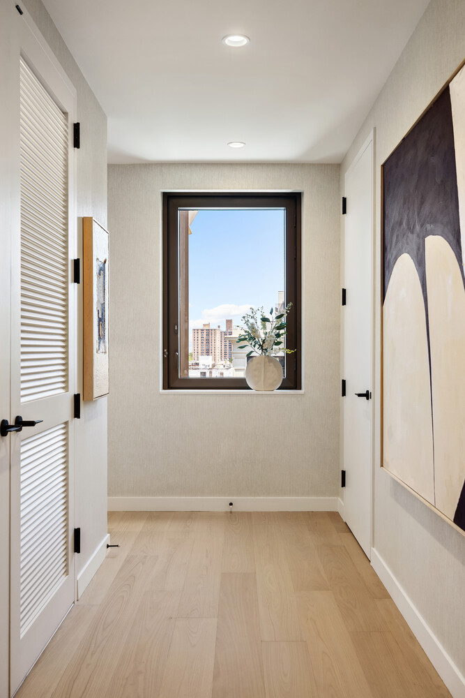480 KENT Avenue 16G