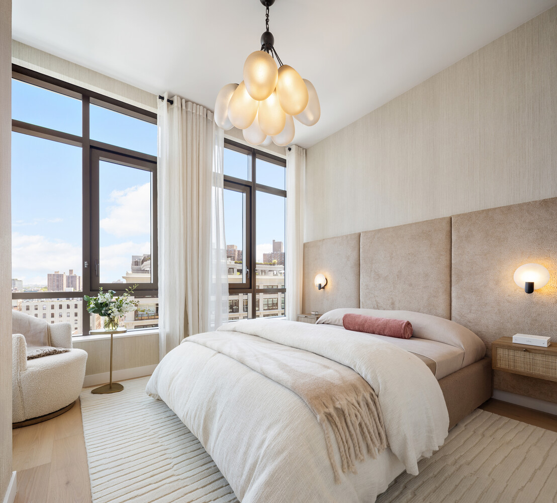 480 KENT Avenue 16G