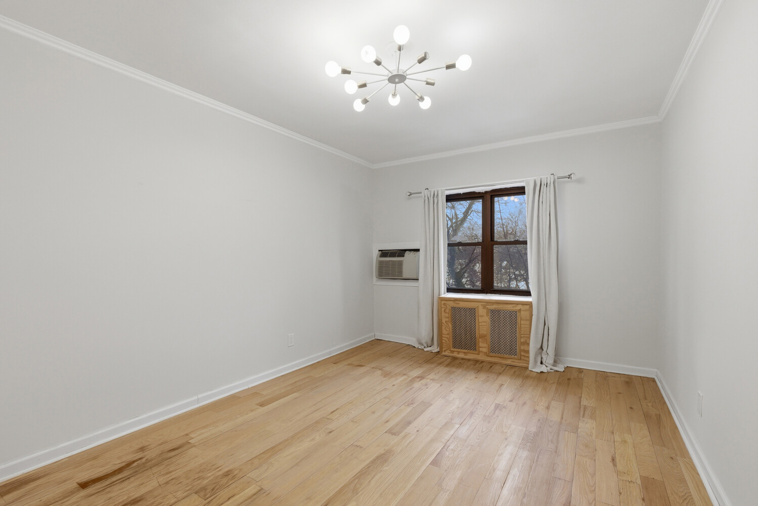 64-36 AUSTIN Street HOUSE