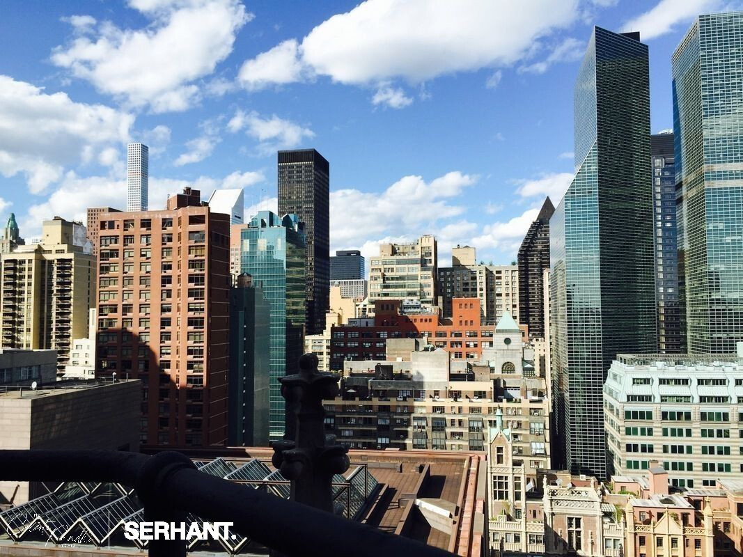 320 E 42ND Street 2301