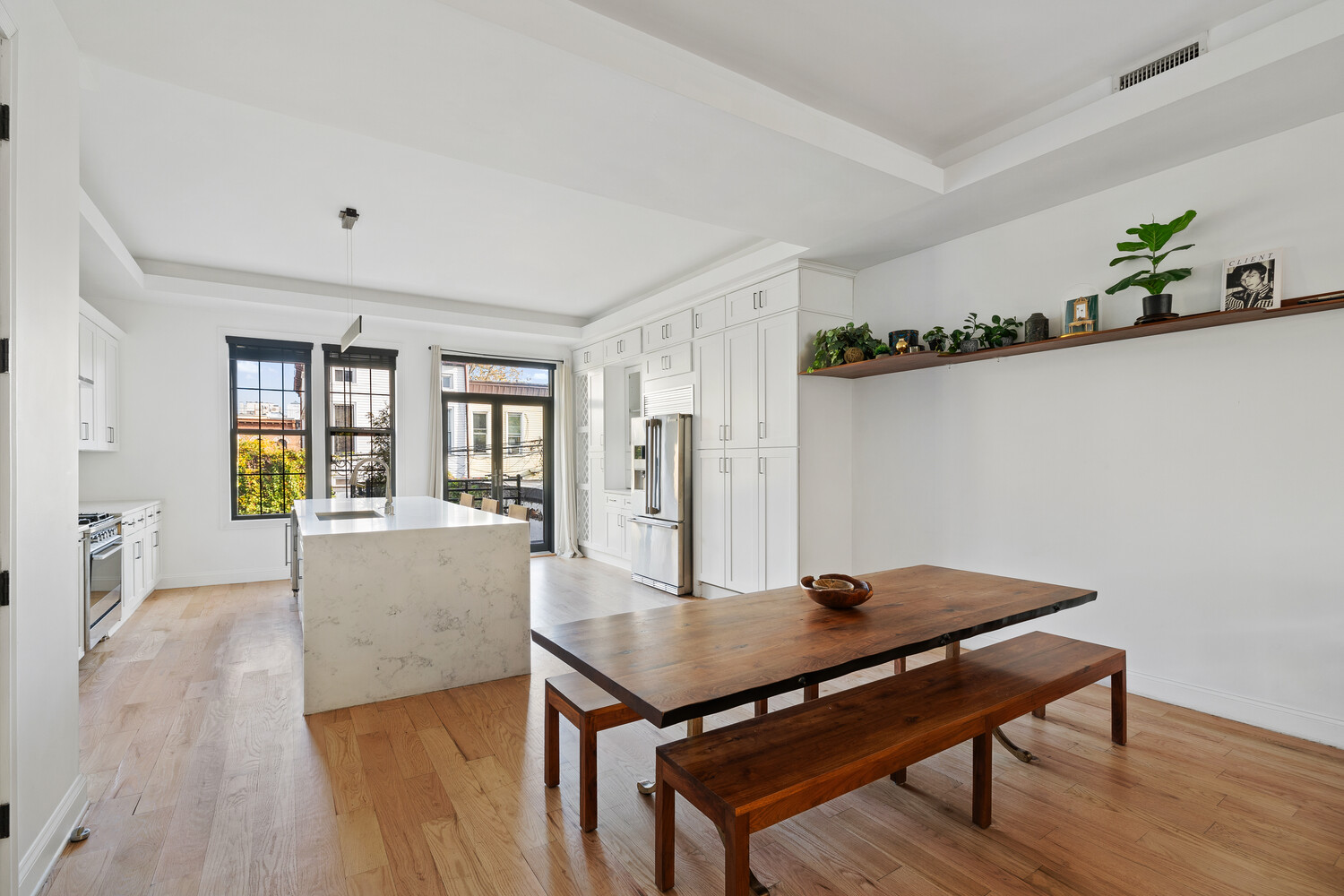 170 SCHAEFER Street TH1