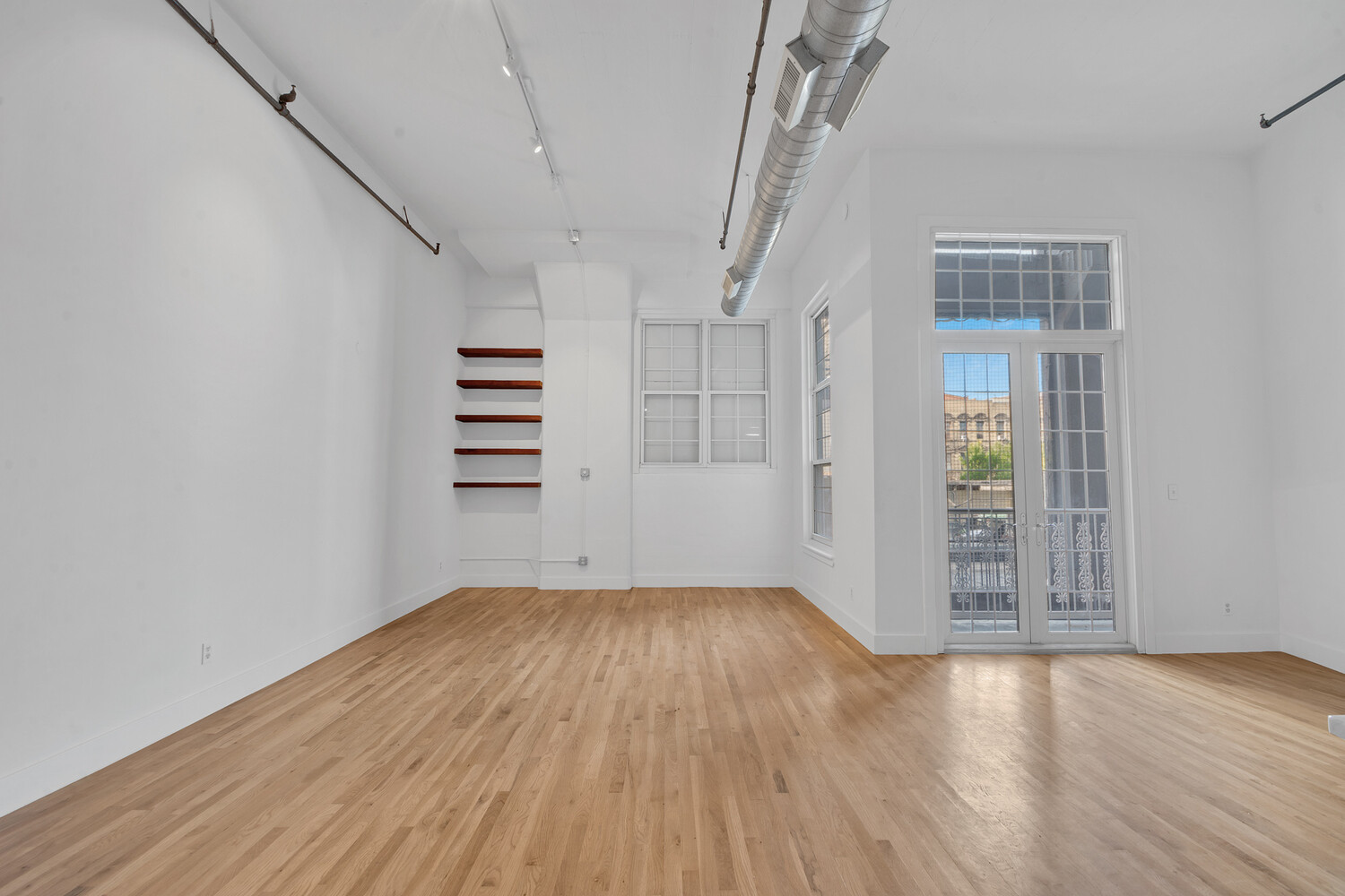 689 MYRTLE Avenue 2H