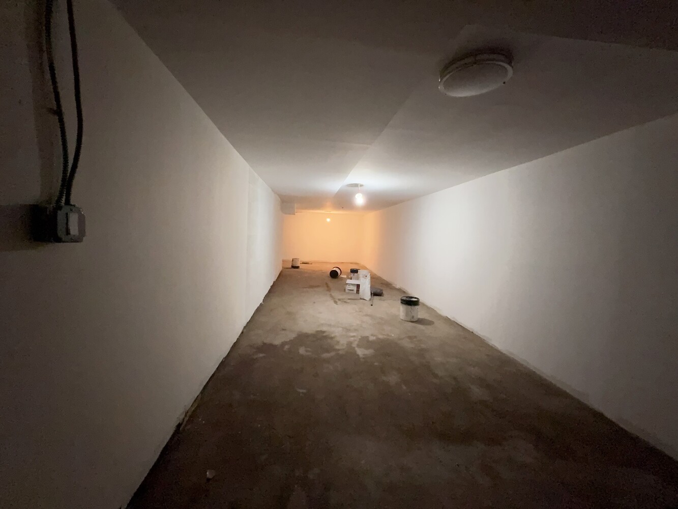 16 SPRING Street GROUND