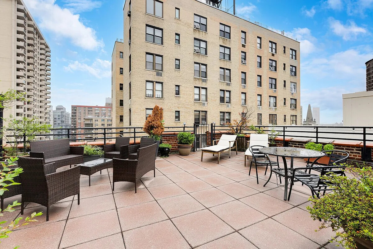 65 W 95TH Street G