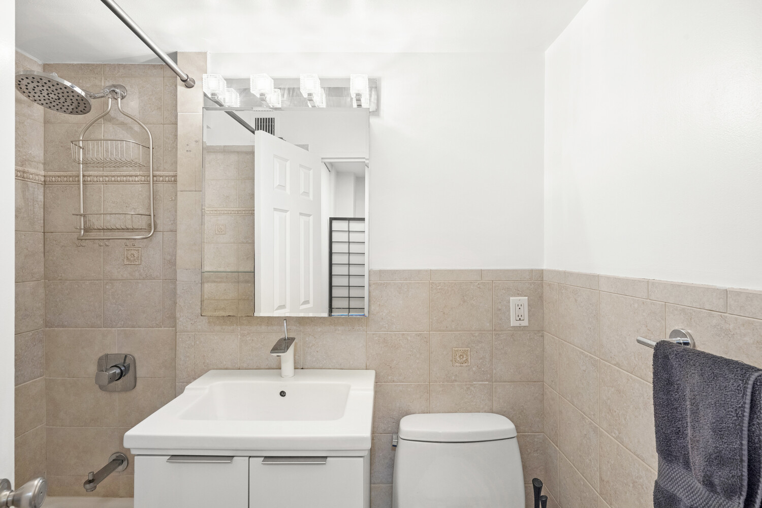 310 LEXINGTON Avenue 10FG