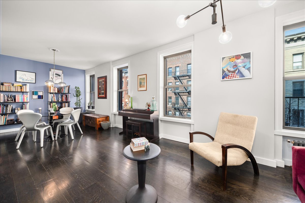 234 W 21ST Street 43