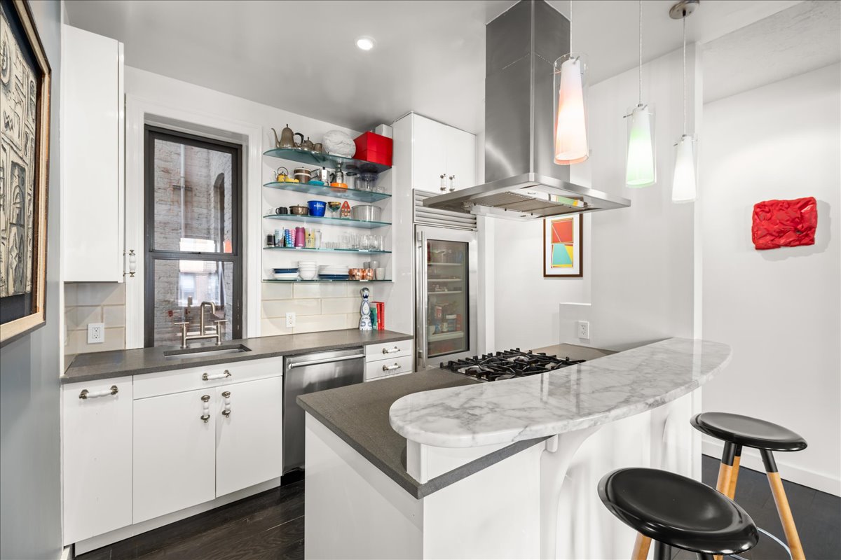 234 W 21ST Street 43