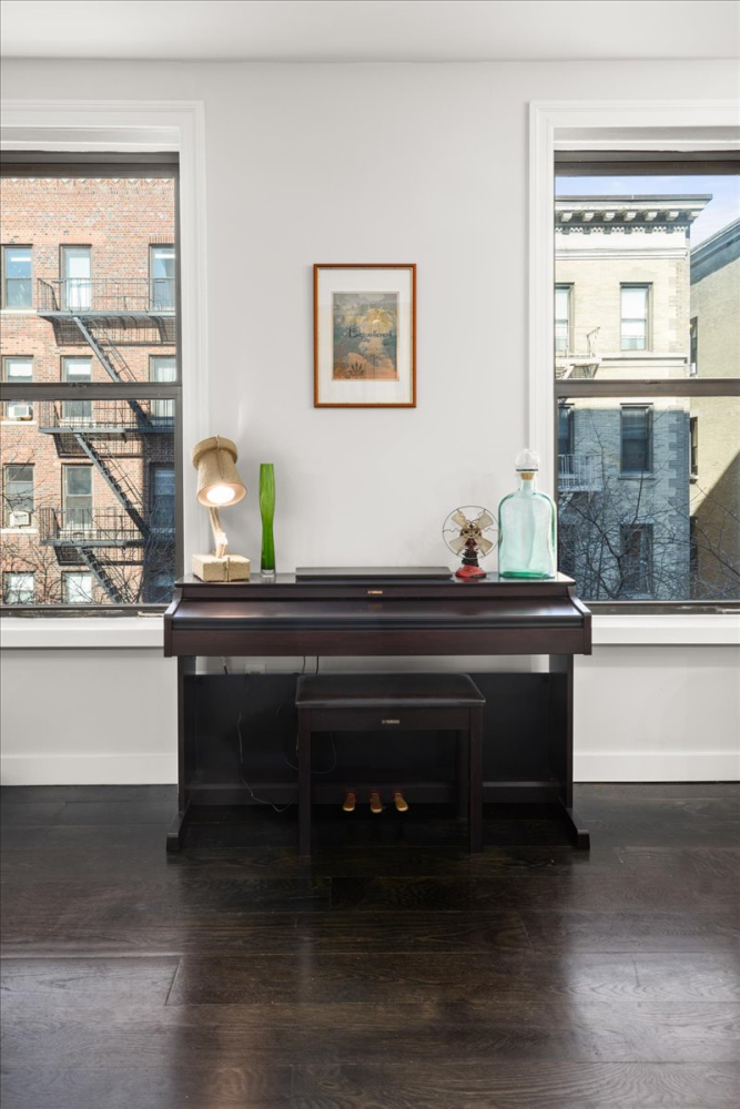 234 W 21ST Street 43