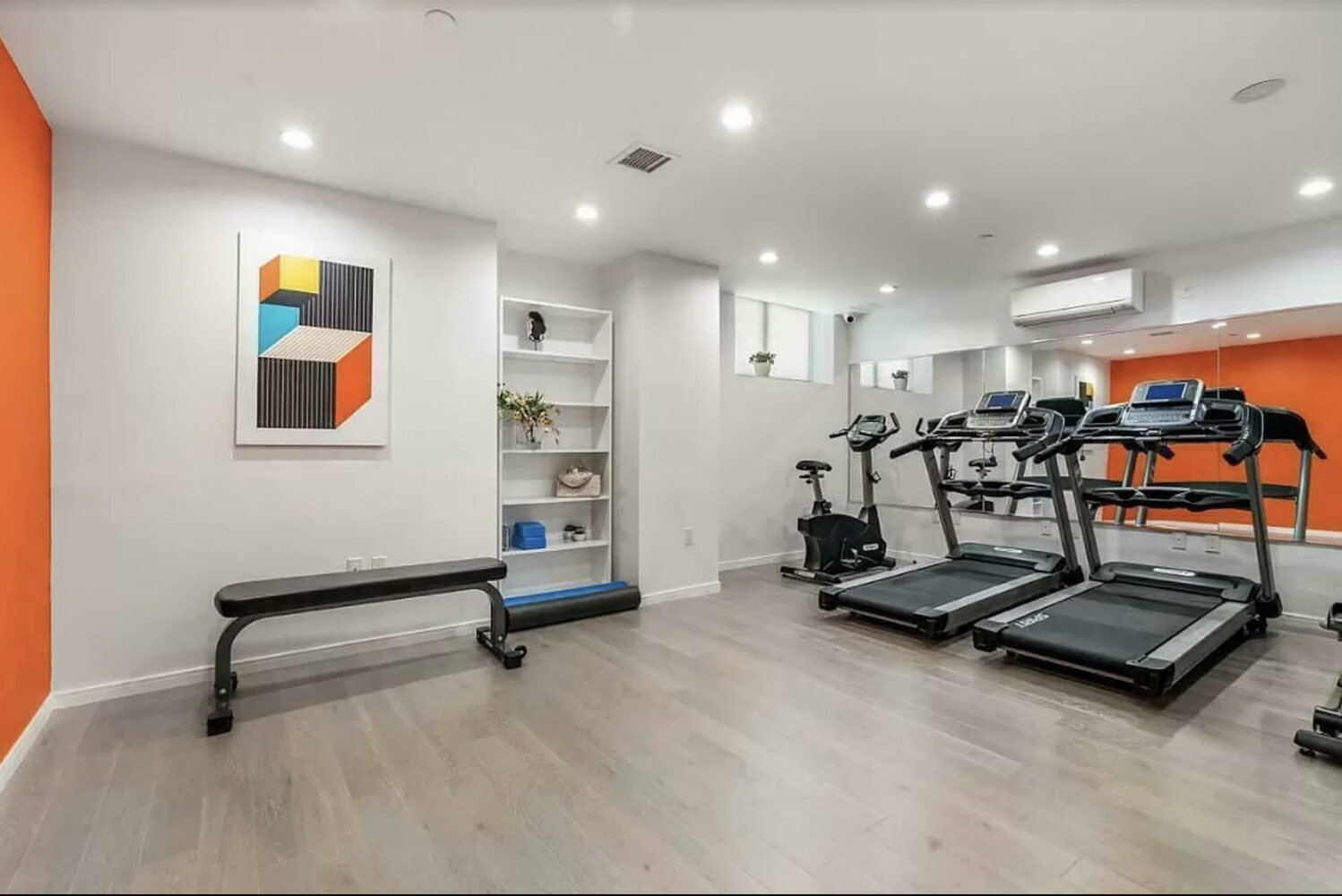 40 PINEHURST Avenue 7B