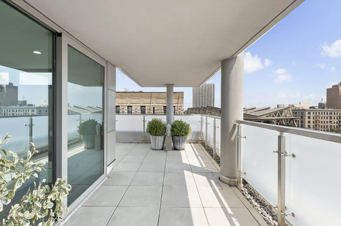 40 PINEHURST Avenue 7B