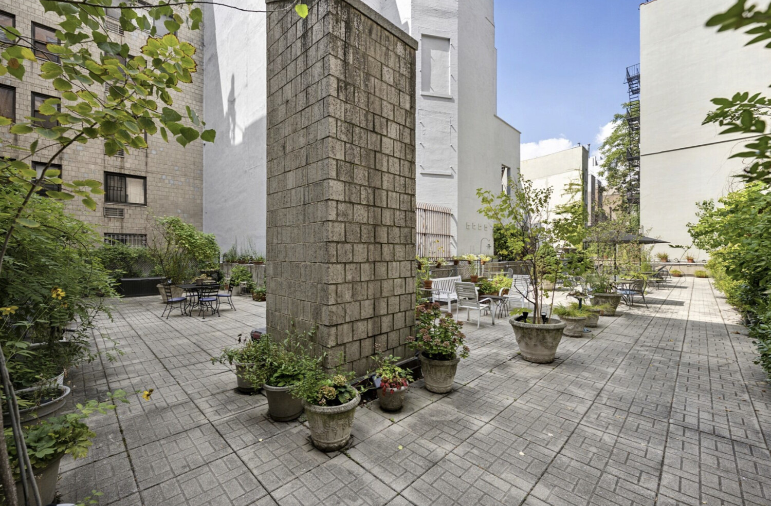 85 8TH Avenue 5L