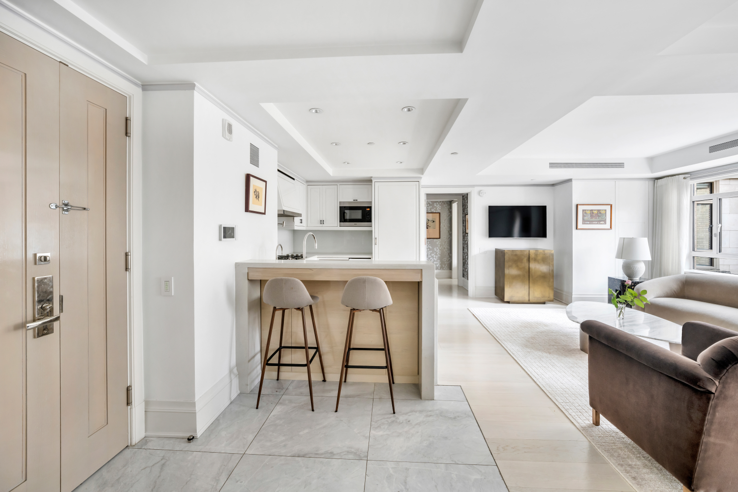 21 E 61ST Street 6A