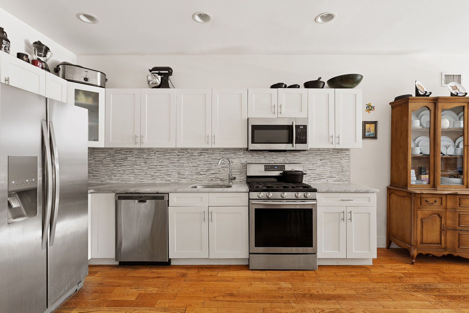 1582A PACIFIC Street