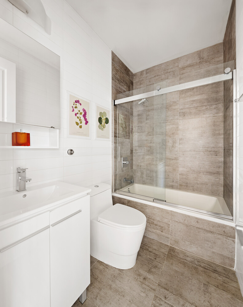 1582A PACIFIC Street