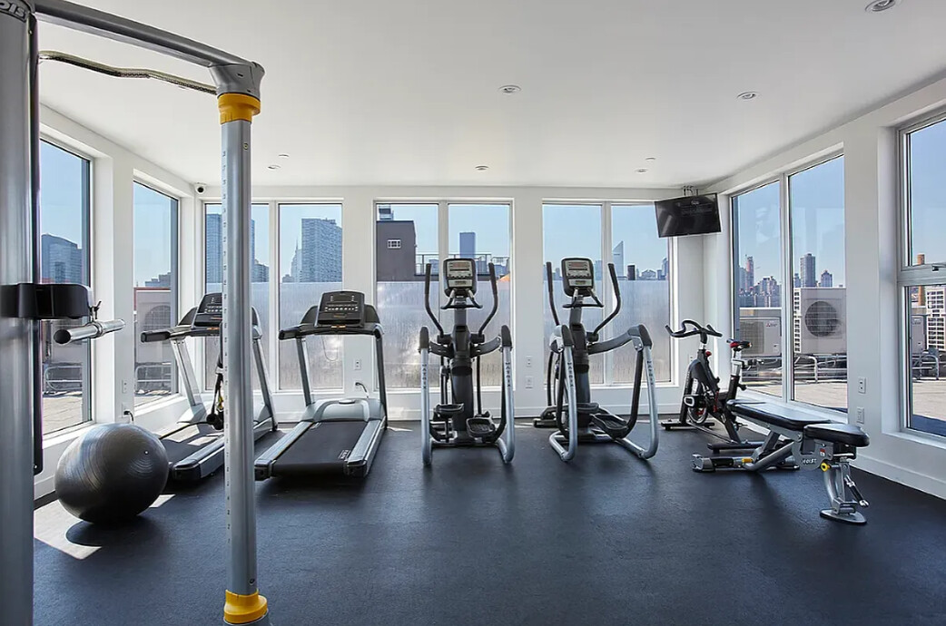 11-35 45TH Avenue 3H