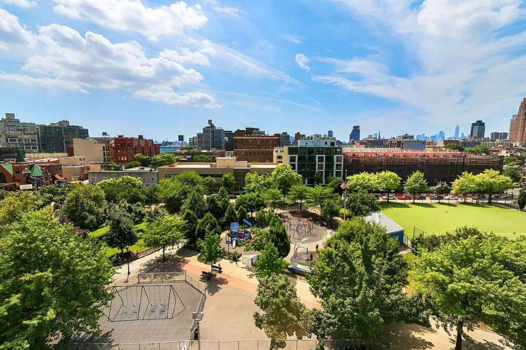 11-35 45TH Avenue 3H