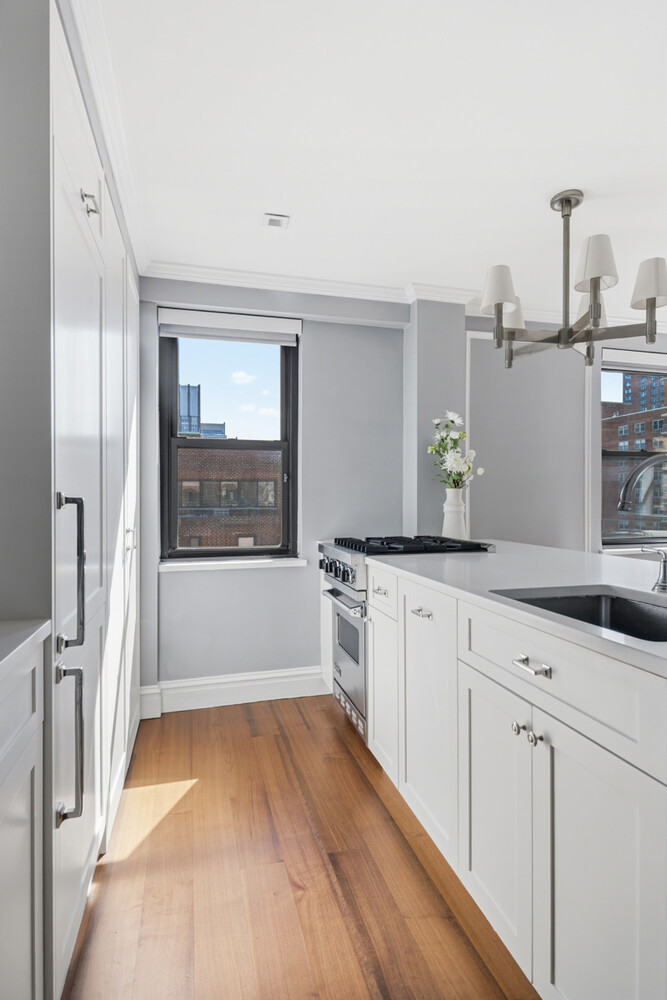 110 E 36TH Street 12B