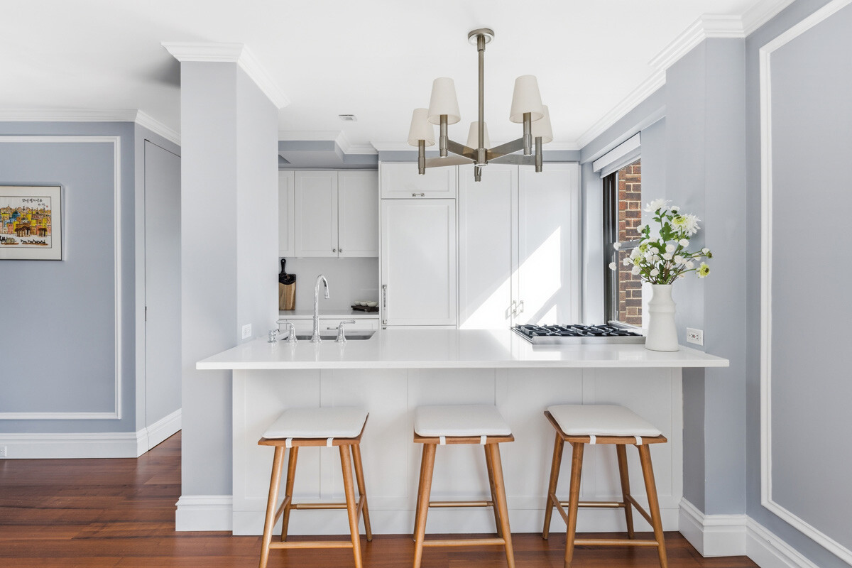110 E 36TH Street 12B