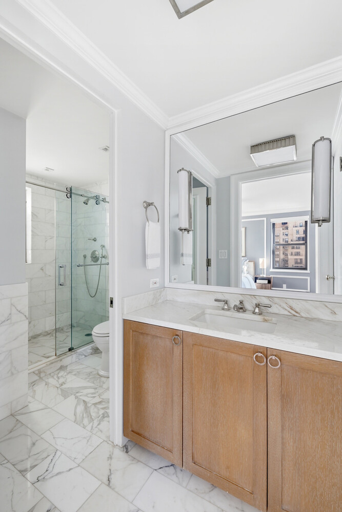 110 E 36TH Street 12B