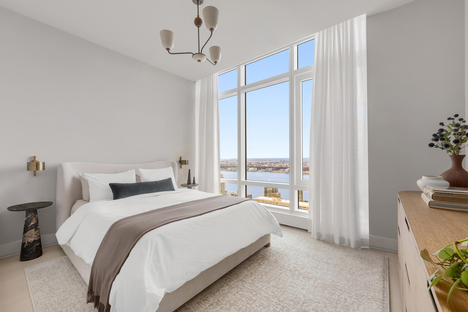 200 AMSTERDAM Avenue 40A