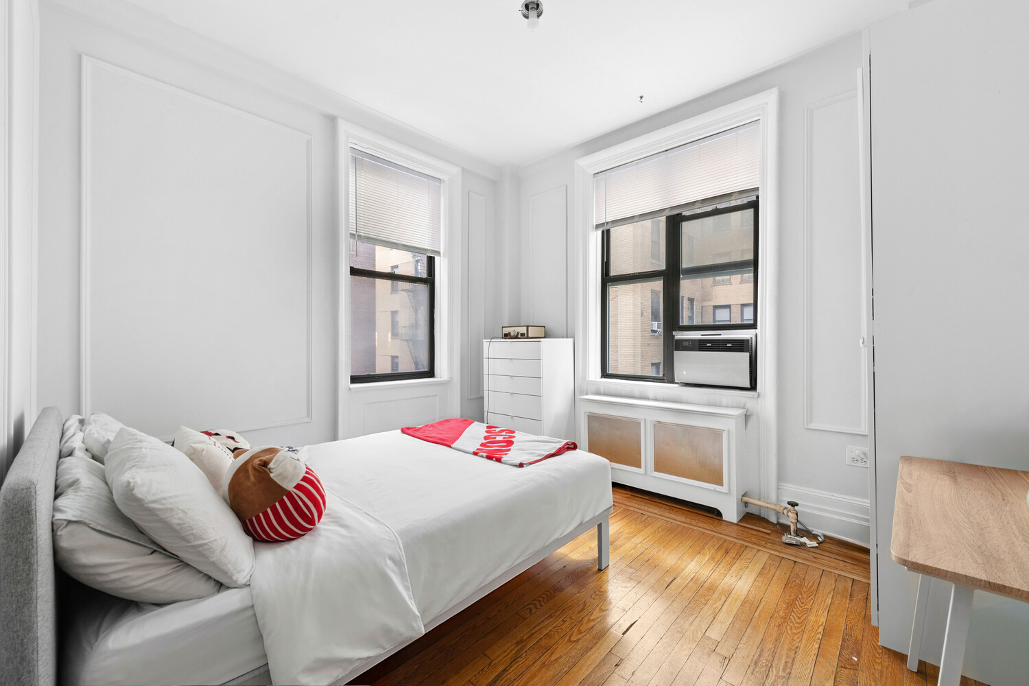 532 W 111TH Street 53/54