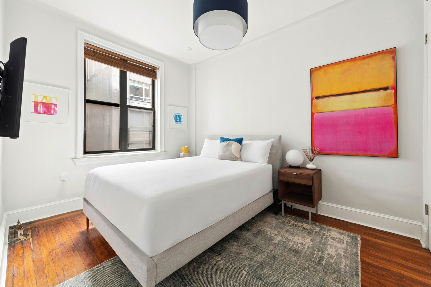 532 W 111TH Street 53/54