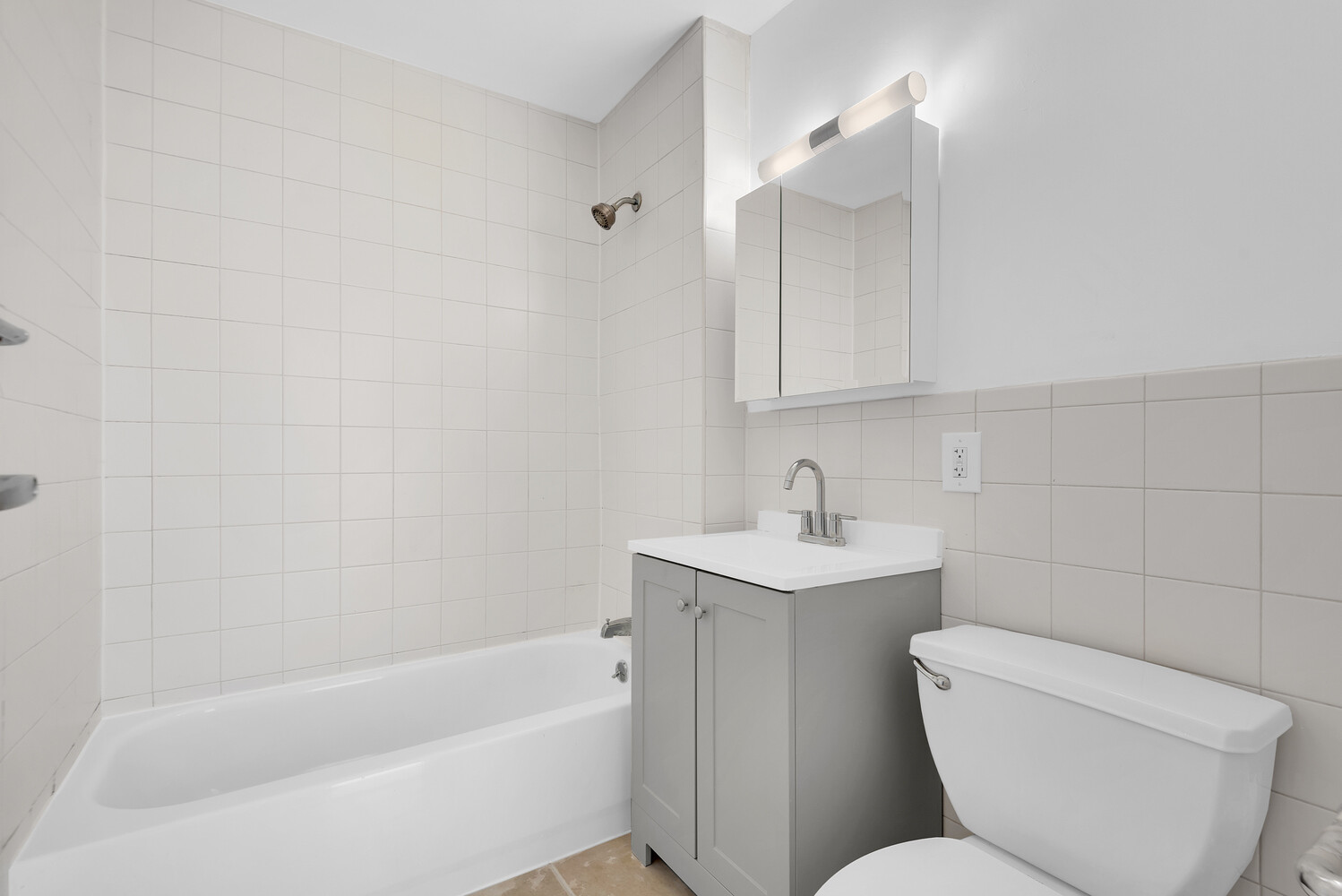 352 CATHEDRAL Parkway 9C