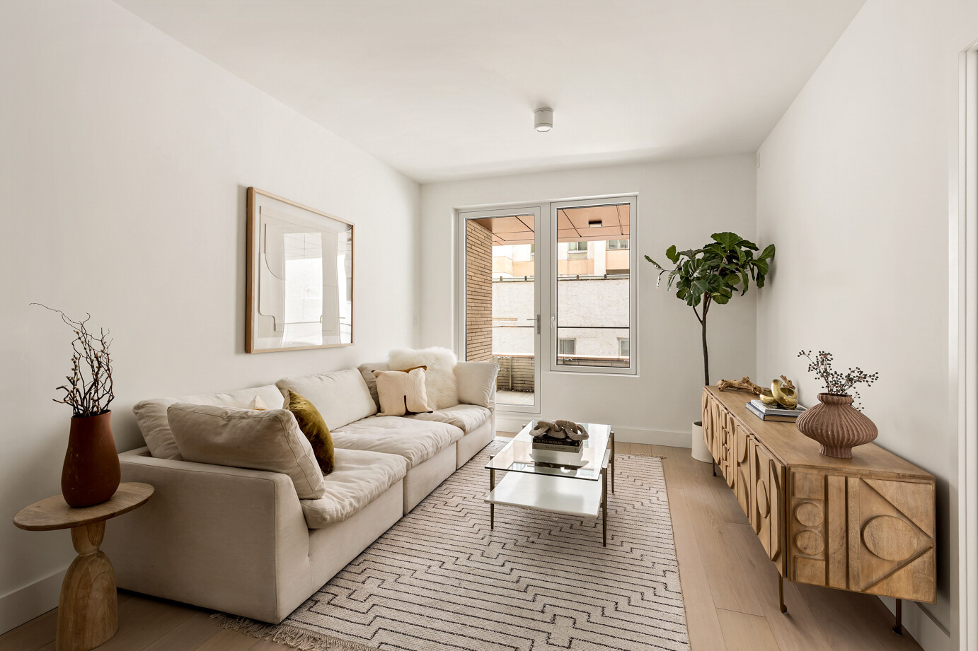 208 DELANCEY Street 2D