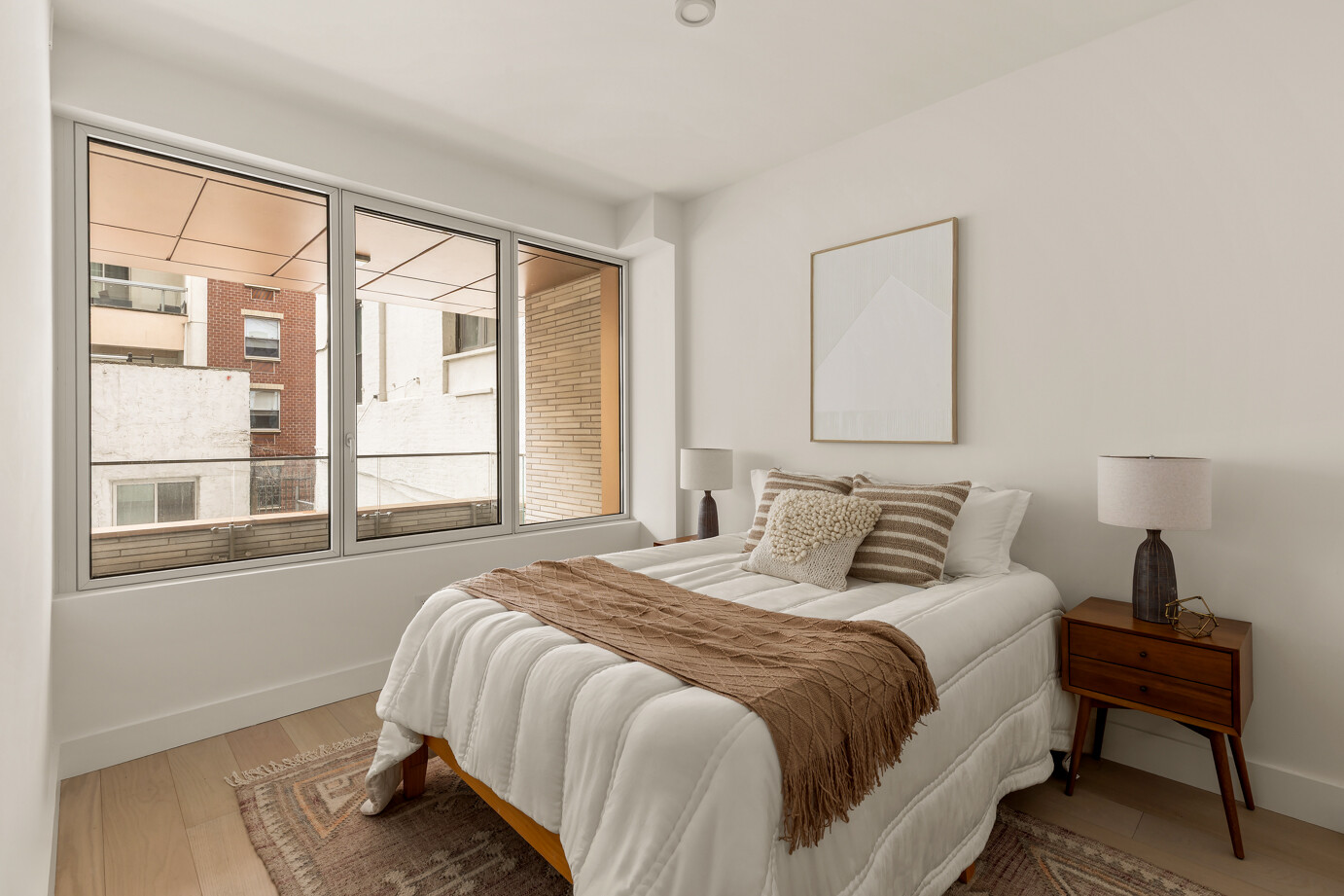 208 DELANCEY Street 2D