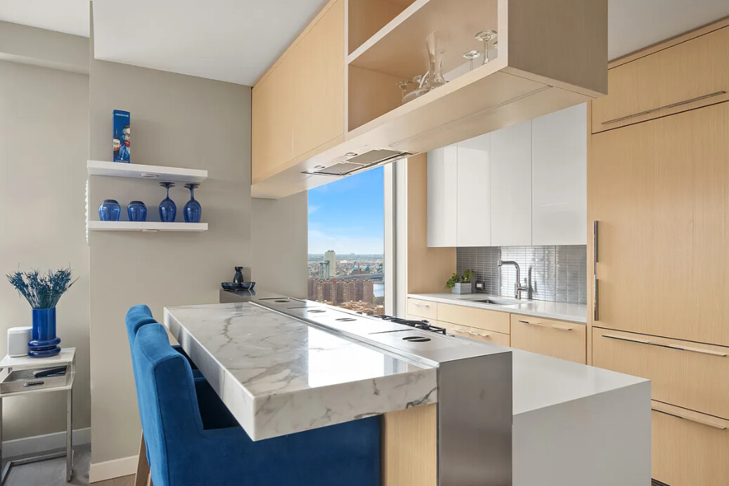 252 SOUTH Street 46K