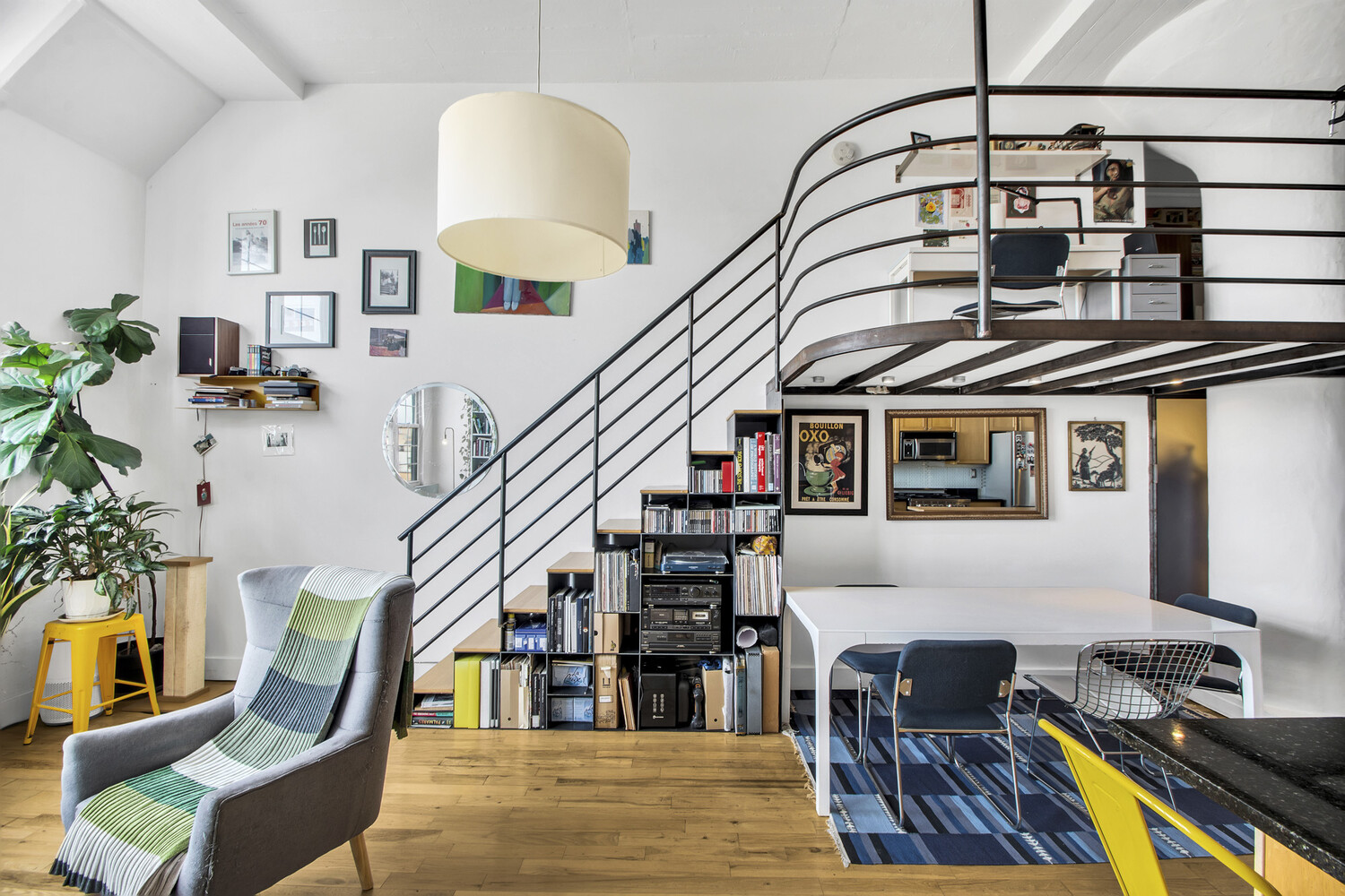 689 MYRTLE Avenue 3B