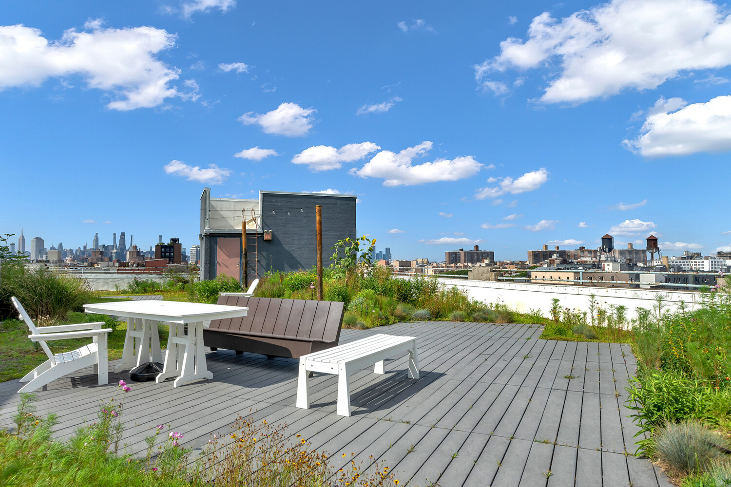 689 MYRTLE Avenue 3B