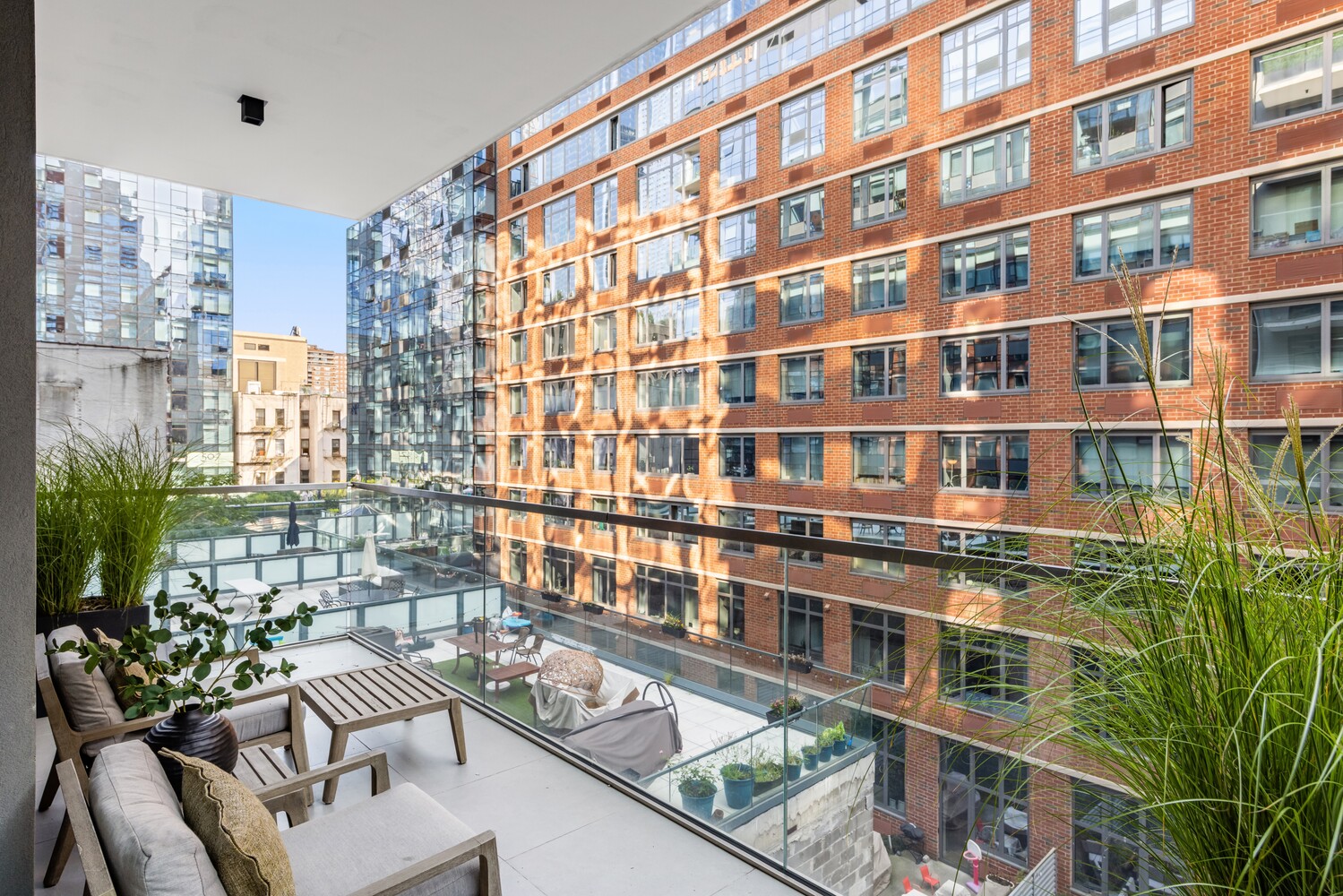 522 W 29TH Street 4A