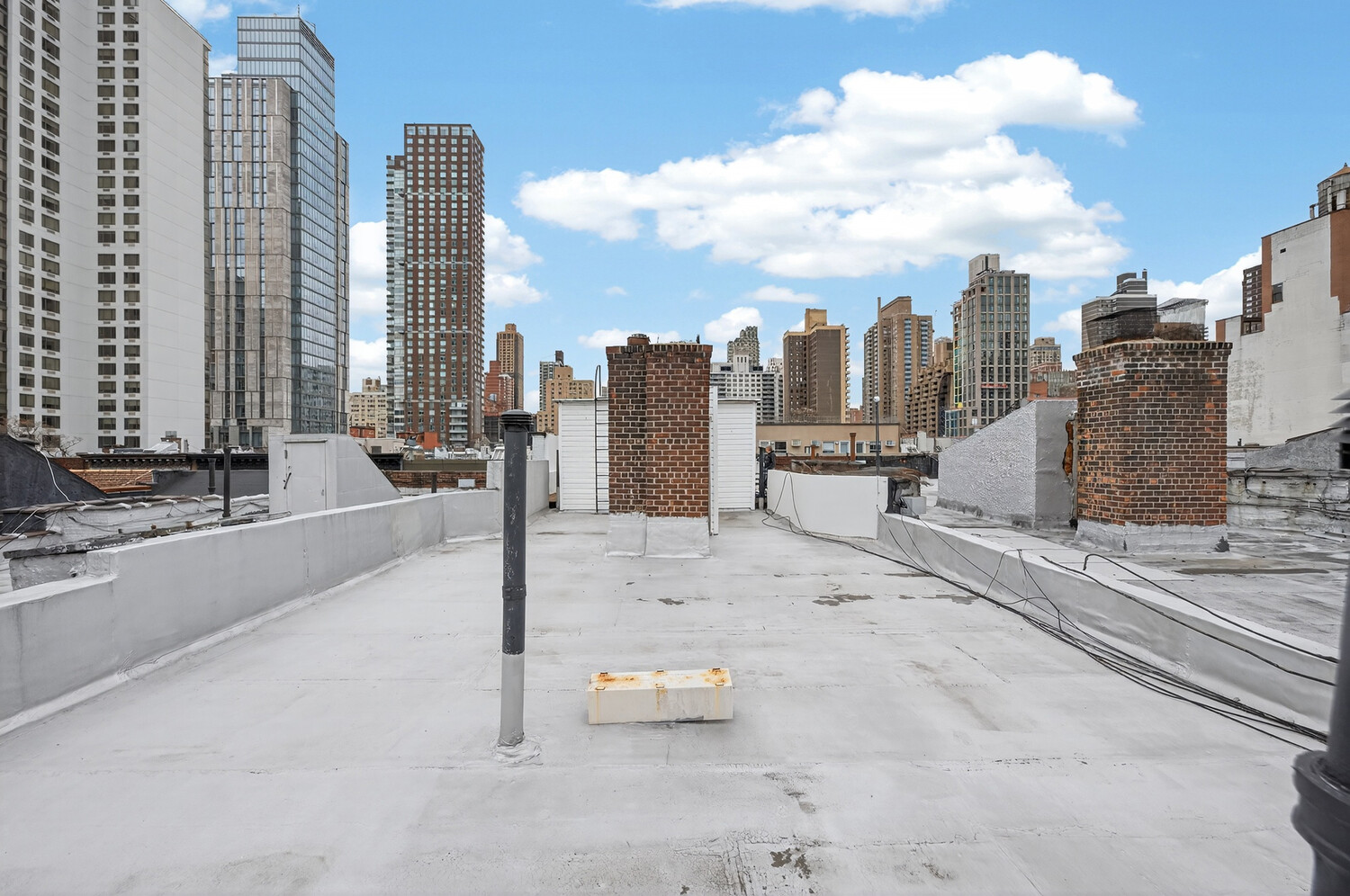 319 E 90TH Street 1