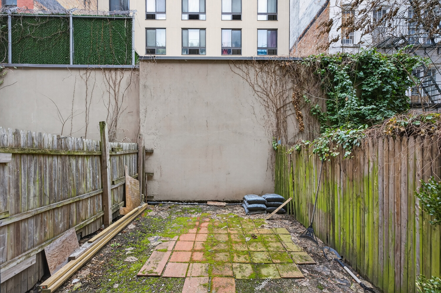 319 E 90TH Street 1