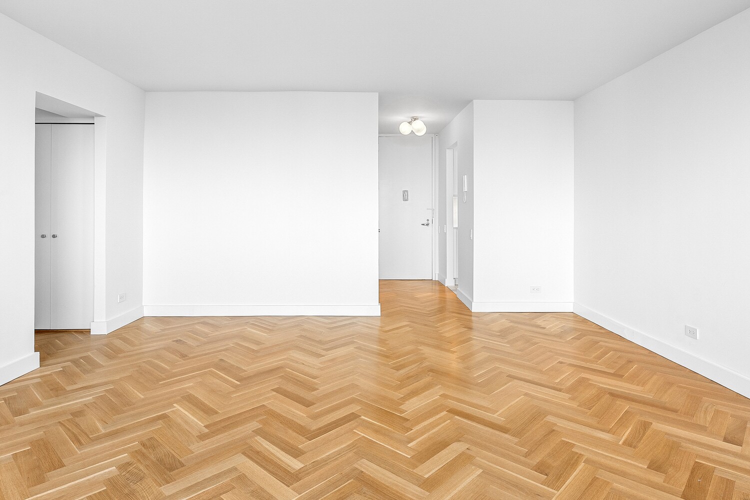 45 W 67TH Street 25F