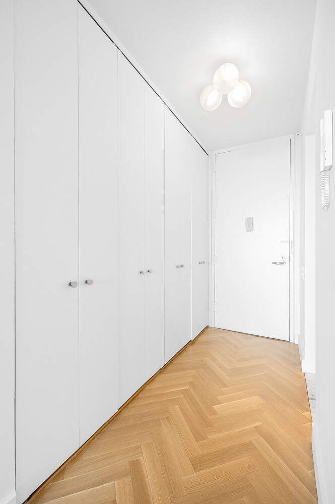 45 W 67TH Street 25F