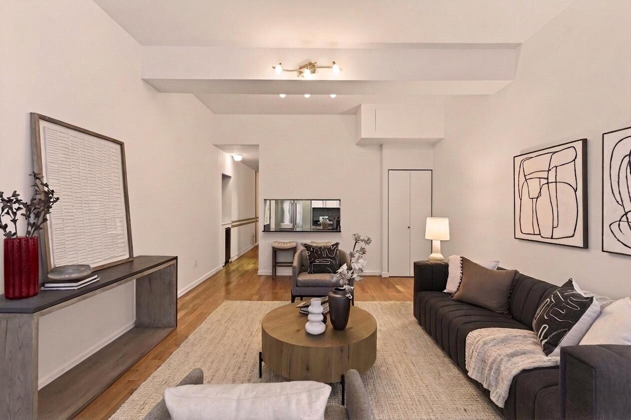 99 JOHN Street 425