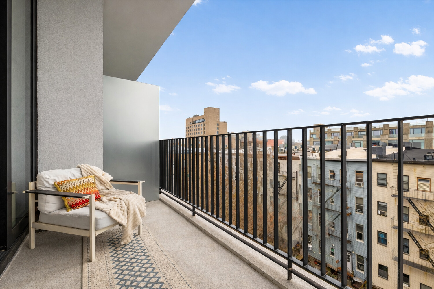 256 N 9TH Street PH1