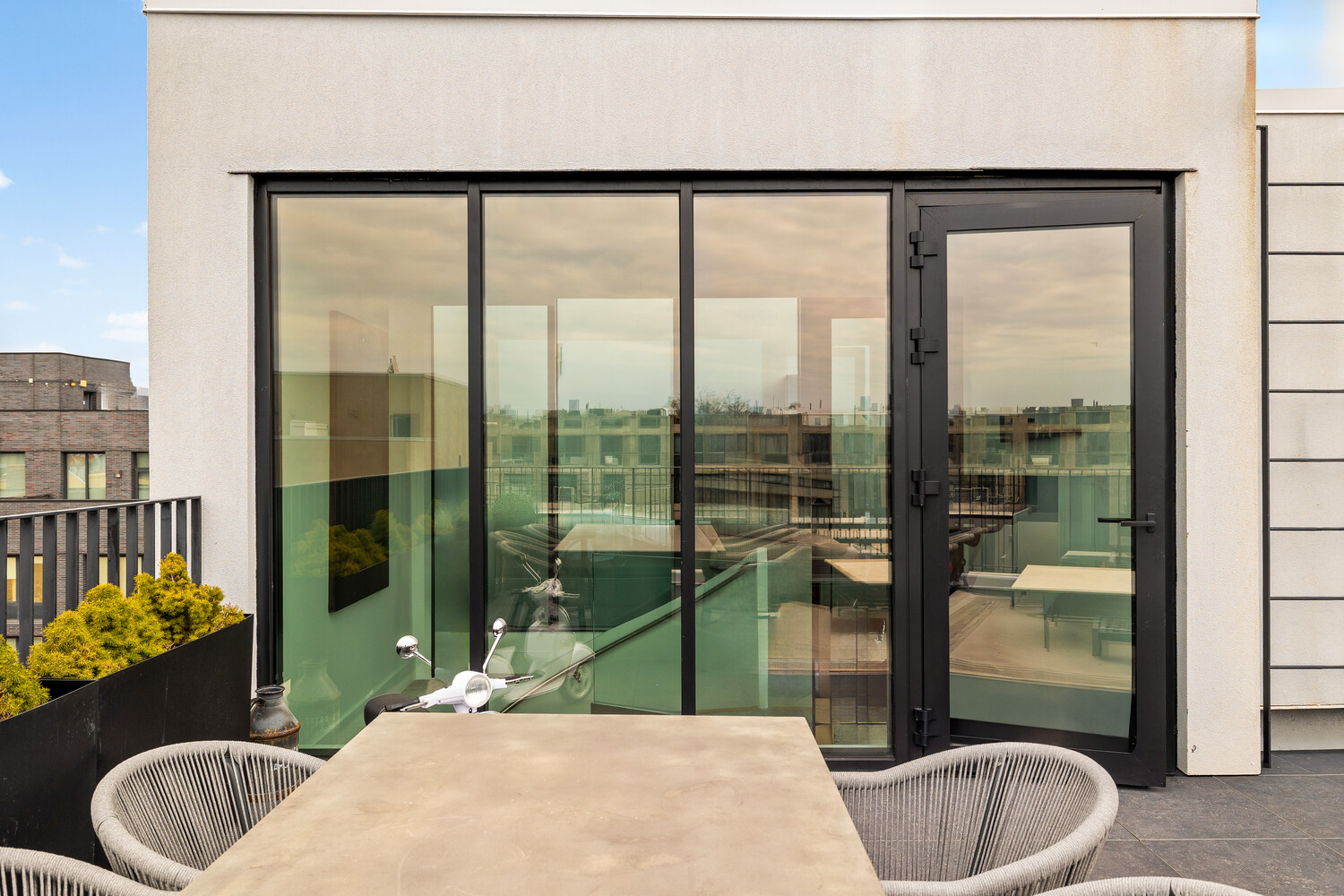 256 N 9TH Street PH1