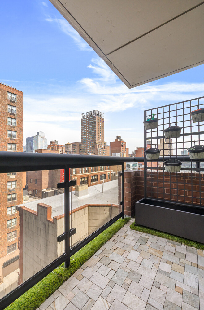 300 E 62ND Street APT804